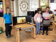 Vorleser_in_der_Klasse011